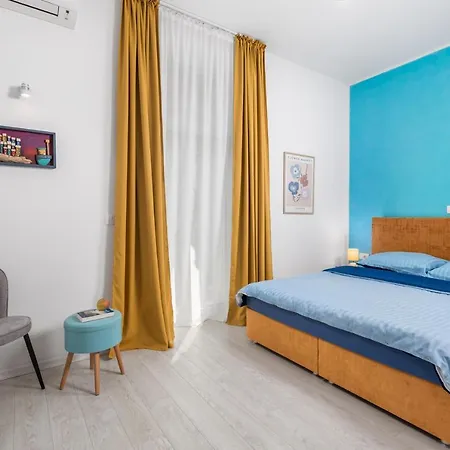 Studio Apartments Fran'S Rijeka Exterior photo