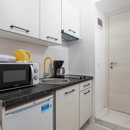 Studio Apartments Fran'S Rijeka Exterior photo