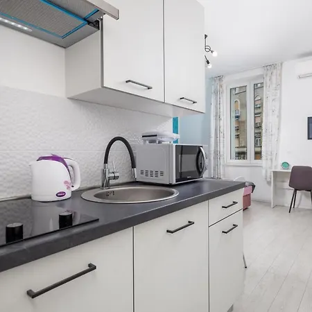 Studio Apartments Fran'S Rijeka Exterior photo